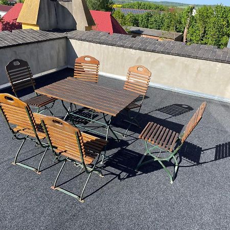 Schloss Lelkendorf Apartment Ulrichshusen Maisonette Fewo Mecklenburger Seenplatte Mit Dachterrasse Naehe Ostsee Екстериор снимка